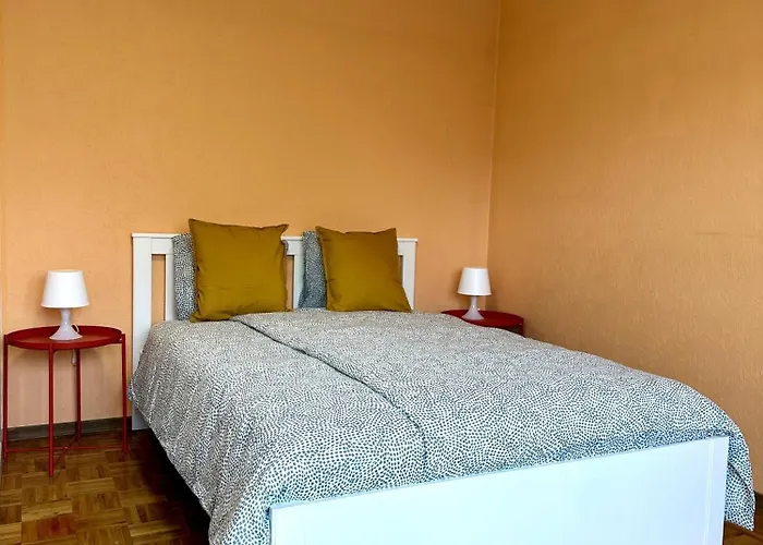 Maison Entiere/ Entire House With Privat 3 Parking Lejlighed Kayl