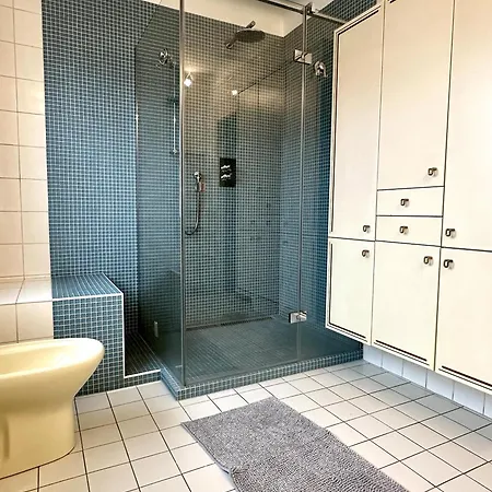 Apartment Maison Entiere/ Entire House With Privat 3 Parking