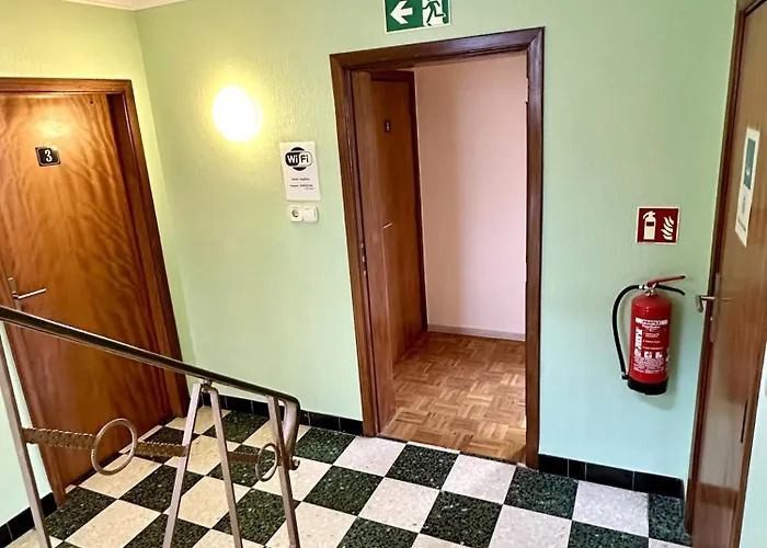 Maison Entiere/ Entire House With Privat 3 Parking Kayl